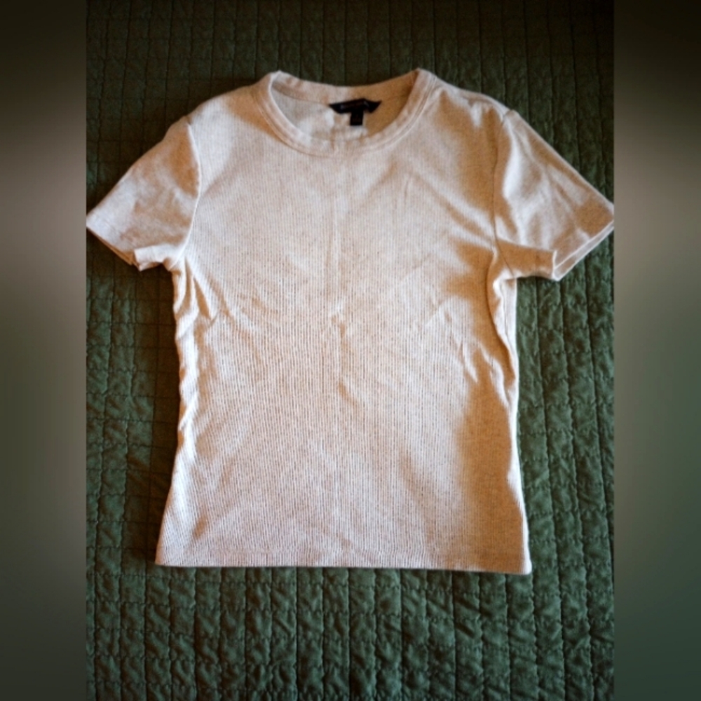 Banana Republic ribbed shrunken T-shirt, size small
